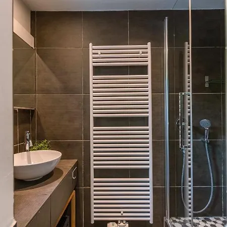 Spacious With A Scandinavian Touch Lejlighed Brugge